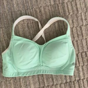 Lululemon sports bra